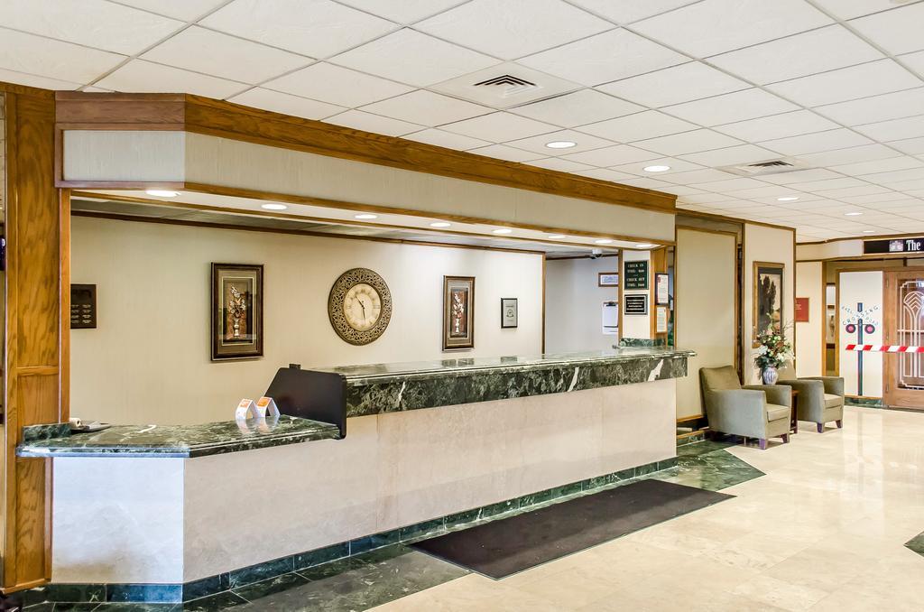Norwood Inn Hudson Екстериор снимка
