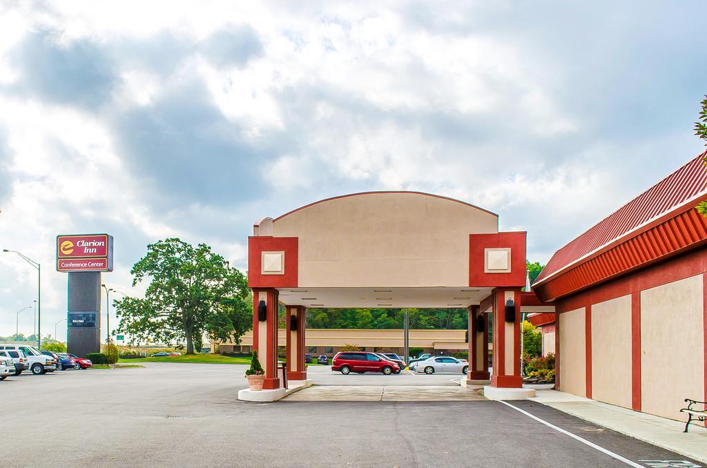 Norwood Inn Hudson Екстериор снимка