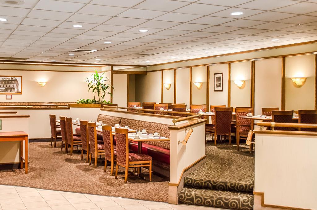 Norwood Inn Hudson Екстериор снимка